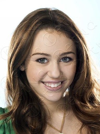 miley-cyrus_dot_com_modeling-random27-11.jpg